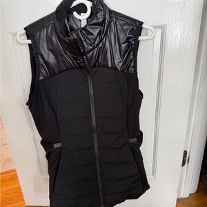 Lululemon Athletica Black Puffer Vest Sz12